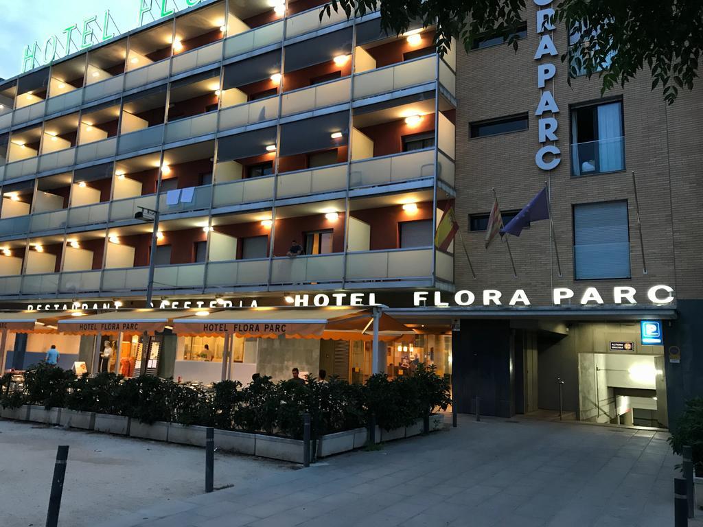 Hotel Flora Parc Castelldefels Ngoại thất bức ảnh